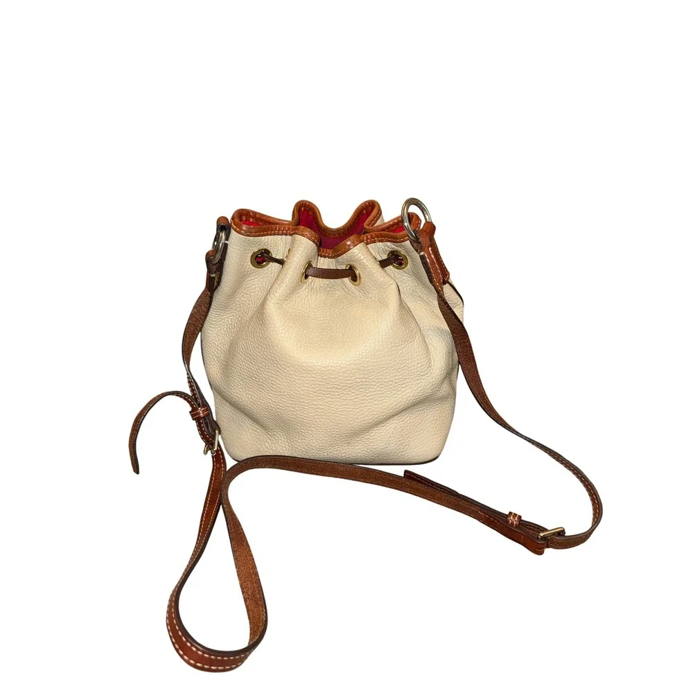 Dooney & Bourke Bucket Bag Women Small‎ Cream Pebbled Leather Crossbody